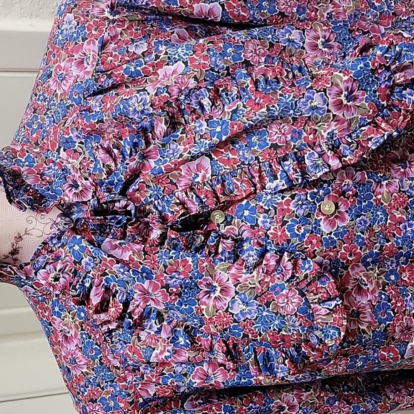 VTG | Multicolored Floral Print Blouse W/ Floppy Bow Tie - Picture 5 of 14